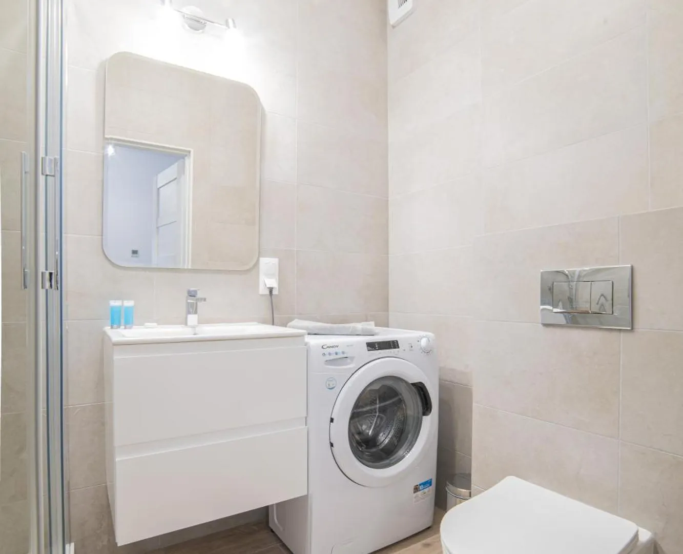 Rentplanet - Apartament Przy Stoczni Gdaňsk